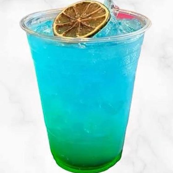 Ocean Breeze sparkling lemonade, blue fading to green